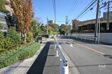 敷地の前面道路