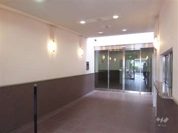 エントランス内