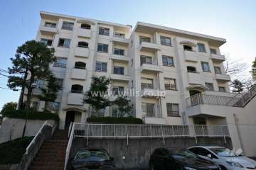 イトーピア表山ハイツ7号棟の外観（北側から）