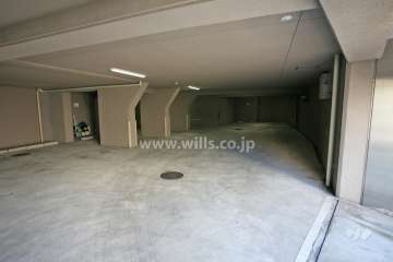 敷地内駐車場（屋内平面式）