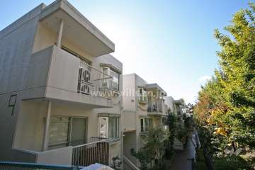 サニーヒル表山9号棟の外観