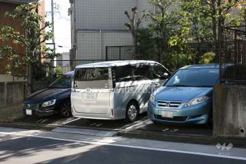 敷地内駐車場(屋外平面式)