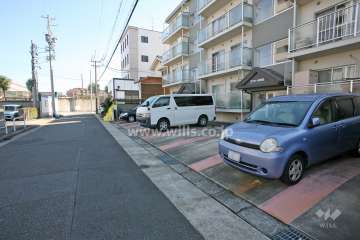 敷地内駐車場（屋外平面式）