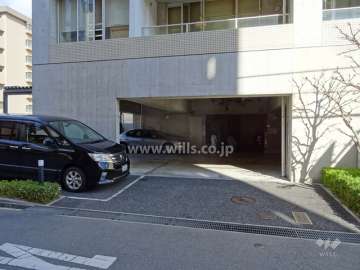 駐車場の出入り口