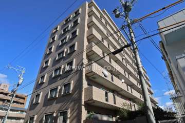 ライオンズマンション平針第7の外観（南西側から）