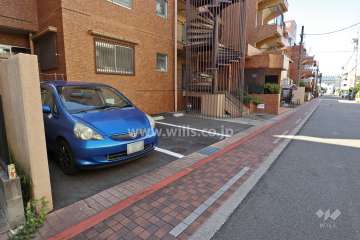 敷地内駐車場（屋外平面式）
