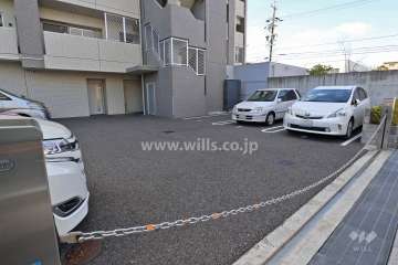 敷地内駐車場(リングシャッター付き)