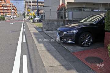敷地内駐車場（屋外平面式）