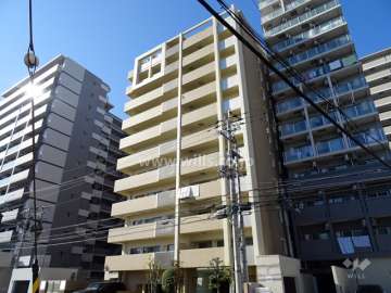 セントラル江坂広芝町の外観（東側から）