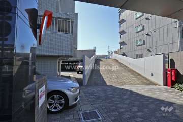 駐車場入り口