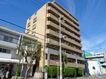 ネバーランドラルジュ江坂の外観(南東側から)