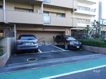 敷地内駐車場（屋外平面式）