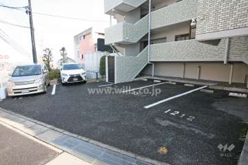 敷地内駐車場（屋外平面式）
