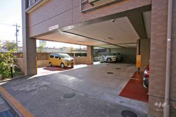 敷地内駐車場（屋内平面式）