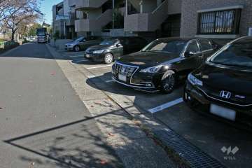 敷地内駐車場（屋外平面式）