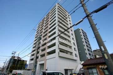 プラウド野並の外観(南東側から)