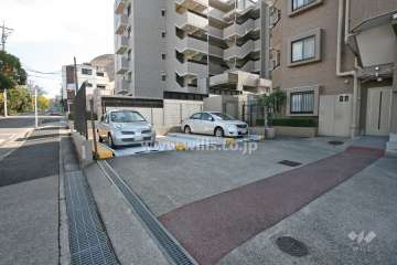 敷地内駐車場（屋外機械式）