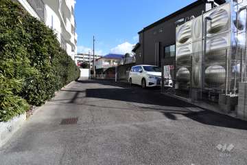 敷地内駐車場（屋外平面式）