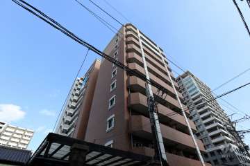プレサンス桜通り葵の外観（南西側から）
