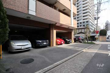 敷地内駐車場（屋内平面式、屋外平面式）