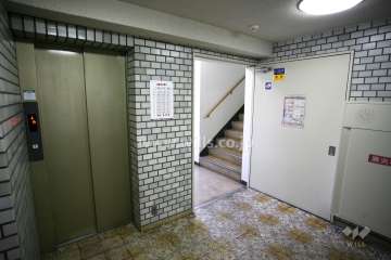 共用エレベーター