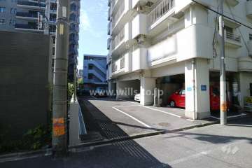 敷地内駐車場（屋外平面式）