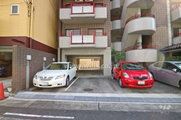 敷地内駐車場（屋外平面式）