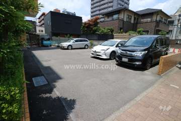 敷地内駐車場（屋外平面式）
