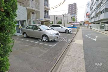 敷地内駐車場（屋外平面式）