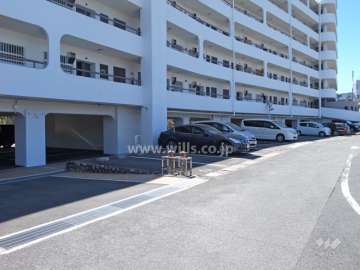 敷地内駐車場（屋外平面式）