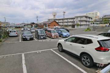 敷地内駐車場（屋外平面式）