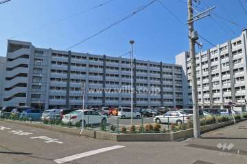 駈上住宅A棟の外観(北側から)