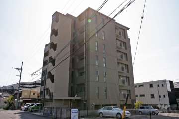 ユニロイヤル新瑞橋の外観(北西側から)