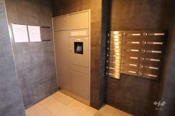 宅配ボックスと共用ポスト