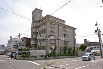 レインボー呼続の外観(北西側から)