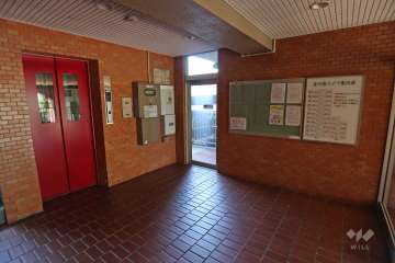 エントランスホール