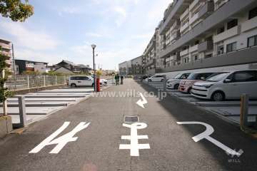 駐車場出入り口・敷地内駐車場（屋外機械式）