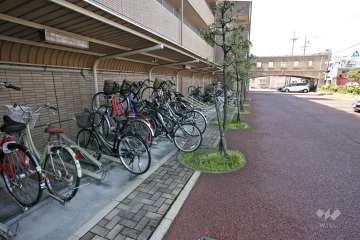 駐輪場