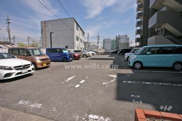 敷地内駐車場(屋外平面式)