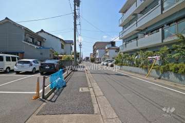 敷地南側の前面道路