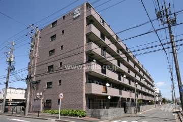 宝マンション北頭南の外観（南西側から）
