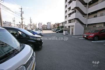 敷地内駐車場（屋外平面式）