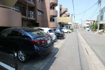 敷地内駐車場（屋外平面式）