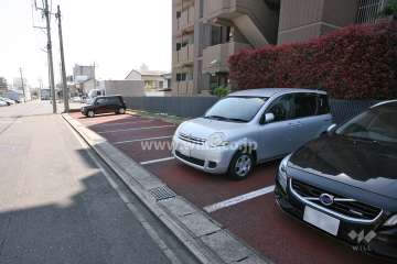敷地内駐車場（屋外平面式）