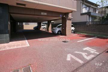 敷地内駐車場（屋内平面式）