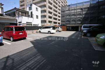 敷地内駐車場（屋外平面式）