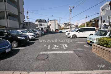 敷地内駐車場（屋外平面式）