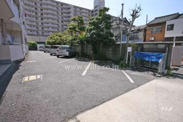 敷地内駐車場（屋外平面式）