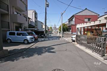 敷地北西側の前面道路