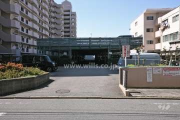 駐車場出入り口